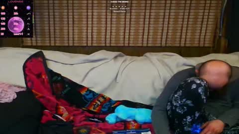 Snapshot of countryfuckers chatting on 10/28/25, 09:46 Alaskawildcouple online show from 10/28/25, 09:46