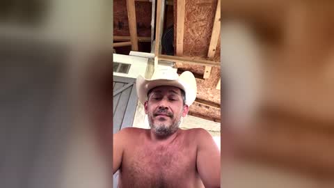 Snapshot of countryjoe2002 chatting on 05/23/26, 10:36 countryjoe2002 online show from 05/23/26, 10:36