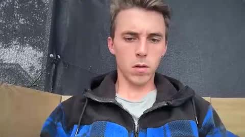 Snapshot of countrylust69 chatting on 12/04/25, 09:01 CountryLust69 online show from 12/04/25, 09:01