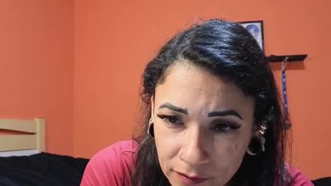 Snapshot of couple2021iam chatting on 10/20/25, 12:33 Alone online show from 10/20/25, 12:33