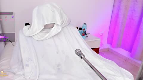 Maria  online show from 11/01/25, 01:24