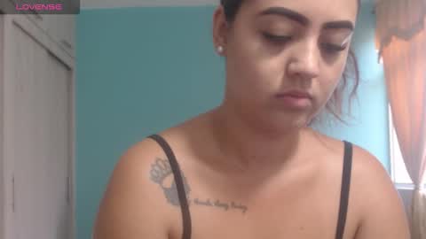  ALEJANDRO Y EMILY  online show from 12/17/25, 12:55