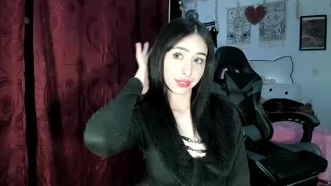 Snapshot of couple_sexxy7 chatting on 04/10/26, 08:30 MIA LIZ AND SAM online show from 04/10/26, 08:30