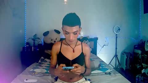 ALEXA  KIM online show from 12/04/25, 12:20