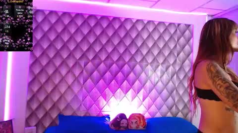 Snapshot of couplelatin17xxx chatting on 11/29/25, 05:54 Couplelatin online show from 11/29/25, 05:54