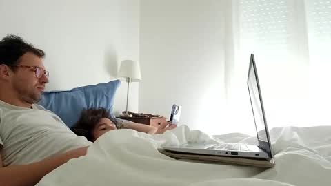 Snapshot of couplelille59 chatting on 11/10/25, 10:14 couplelille59 online show from 11/10/25, 10:14