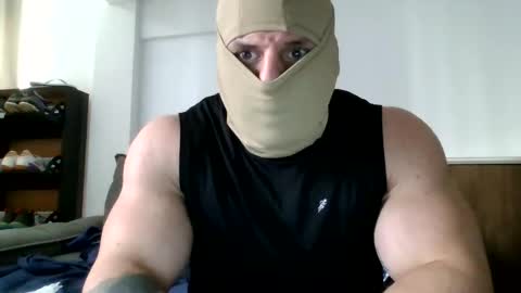 couplemuscle40 online show from 09/10/25, 12:16