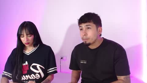 Snapshot of coupsextop chatting on 11/24/25, 04:56 Juli and Liam online show from 11/24/25, 04:56