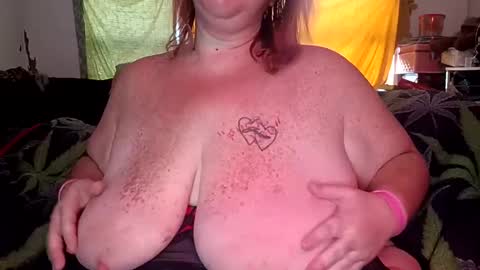 Snapshot of courdles chatting on 02/11/25, 07:05 courdles online show from 02/11/25, 07:05