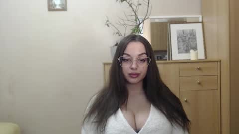 Courtney online show from 03/08/25, 05:54