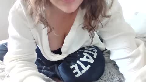 courtxoxo_o online show from 02/18/25, 04:48