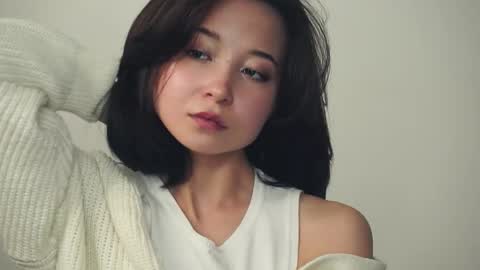 Yui online show from 01/28/25, 10:34