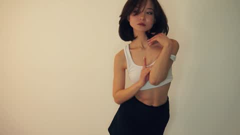 Yui online show from 02/03/25, 02:02