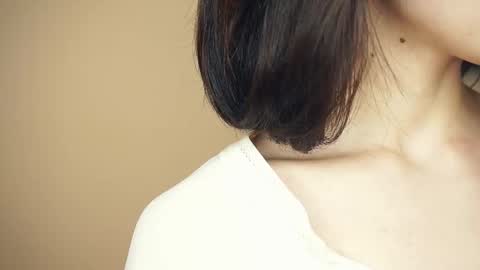 Yui online show from 02/10/25, 01:33