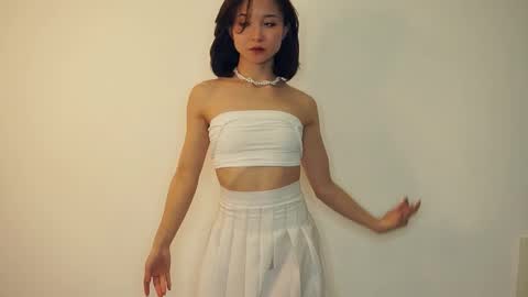 Yui online show from 02/21/25, 02:38