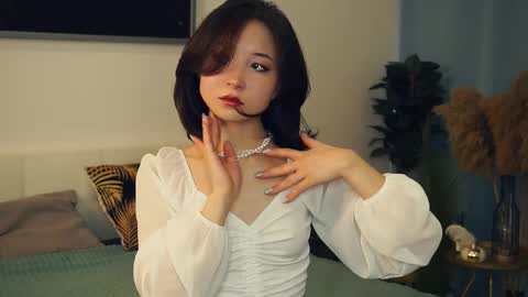 Yui online show from 02/22/25, 08:07