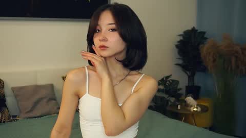 Yui online show from 02/23/25, 07:11