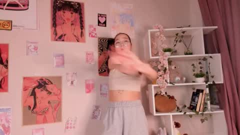 Snapshot of coventinahazleton chatting on 09/13/25, 09:25 Yuna online show from 09/13/25, 09:25