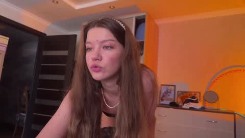 Snapshot of coyness_geneva chatting on 12/08/24, 11:14 Geneva online show from 12/08/24, 11:14