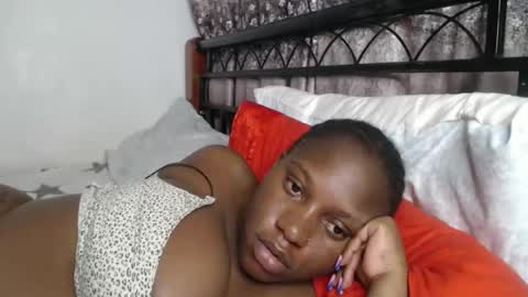 Erykah online show from 10/25/25, 10:37