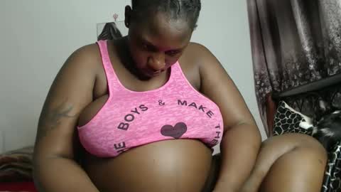 Snapshot of cozy_dion chatting on 01/06/26, 04:11 Erykah online show from 01/06/26, 04:11