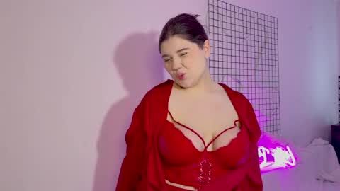 Snapshot of cozypeony chatting on 04/02/26, 06:22 Cozy online show from 04/02/26, 06:22