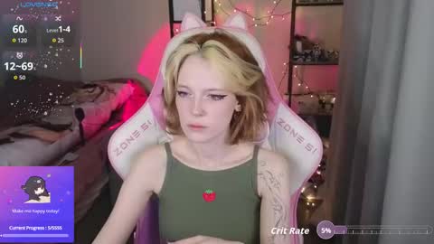 Snapshot of crackling_tati chatting on 03/11/26, 06:25 Tati online show from 03/11/26, 06:25