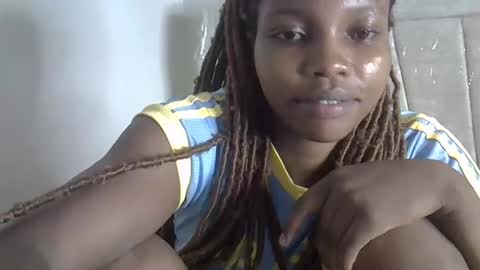 Snapshot of craizybitch chatting on 03/10/25, 10:04 craizybitch online show from 03/10/25, 10:04