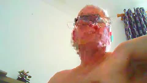 Snapshot of cranford99257884 chatting on 10/25/25, 11:29 cranford99257884 online show from 10/25/25, 11:29