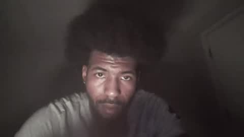 Snapshot of craze320084 chatting on 01/27/25, 02:46 craze320084 online show from 01/27/25, 02:46