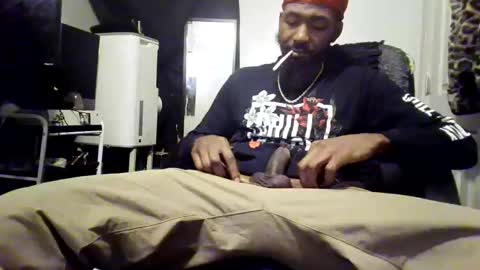 Snapshot of craze320084 chatting on 09/16/25, 01:45 craze320084 online show from 09/16/25, 01:45