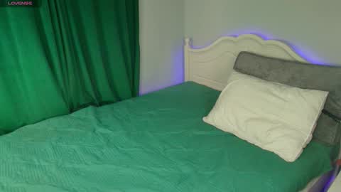 Eva online show from 10/19/25, 07:20