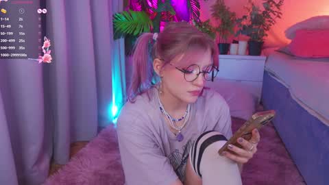 Sonya online show from 12/04/24, 01:14