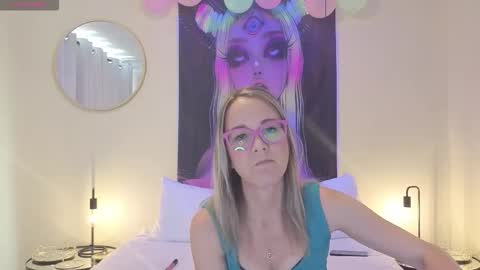 Snapshot of crazy_ass_stacy chatting on 03/04/26, 12:11 Stacy 2pm to 6pm mon-fri 3 CAT online show from 03/04/26, 12:11