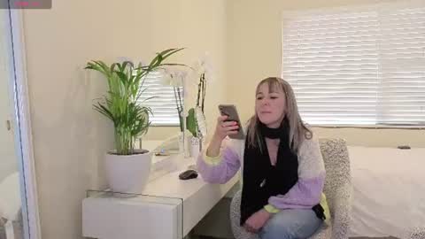 Stacy 2pm to 6pm mon-fri 3 CAT online show from 06/15/26, 01:02