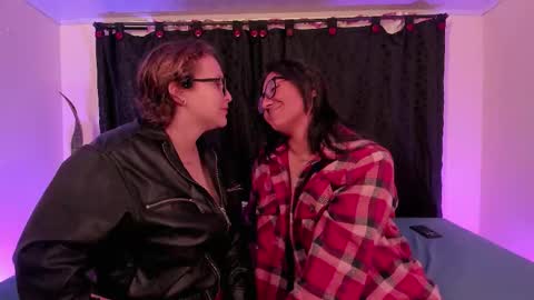 Snapshot of crazy_cakes_ chatting on 03/21/26, 04:39 Lexie Rose online show from 03/21/26, 04:39