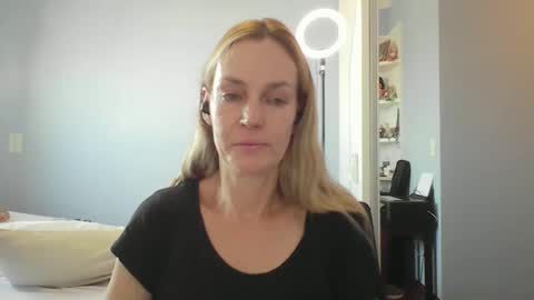 Anny online show from 03/20/26, 12:21