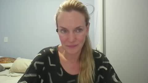 Anny online show from 04/06/26, 12:08