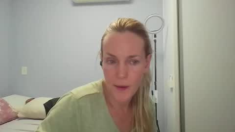 Anny online show from 04/27/26, 12:41