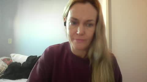 Snapshot of crazyanny chatting on 06/22/26, 10:56 Anny online show from 06/22/26, 10:56