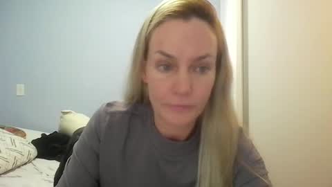 Snapshot of crazyanny chatting on 06/23/26, 12:36 Anny online show from 06/23/26, 12:36