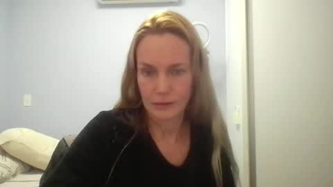 Snapshot of crazyanny chatting on 06/26/26, 12:15 Anny online show from 06/26/26, 12:15
