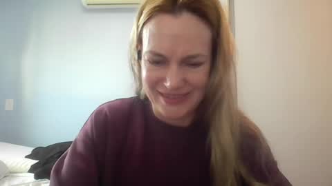 Snapshot of crazyanny chatting on 07/14/26, 10:54 Anny online show from 07/14/26, 10:54