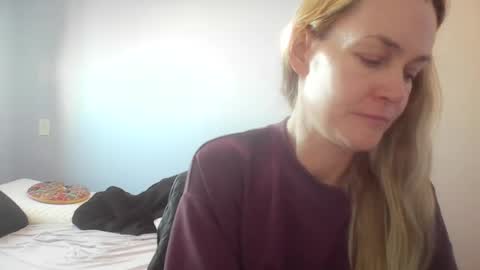 Snapshot of crazyanny chatting on 07/29/26, 10:57 Anny online show from 07/29/26, 10:57