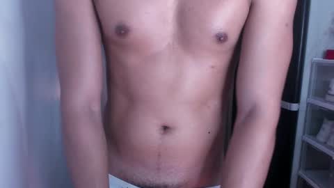 Snapshot of crazyasiancum chatting on 12/21/25, 03:02 Zion online show from 12/21/25, 03:02