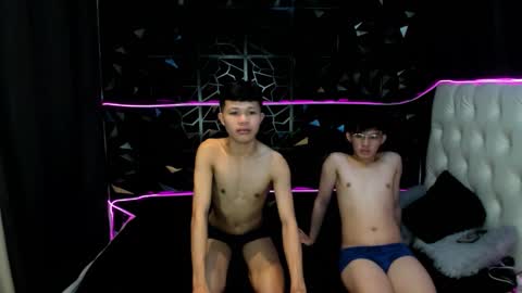 Snapshot of crazyasiantwink chatting on 02/16/26, 06:26 James online show from 02/16/26, 06:26