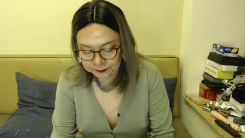 Snapshot of crazychika chatting on 12/05/24, 04:23 Kelly online show from 12/05/24, 04:23