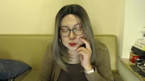 Snapshot of crazychika chatting on 02/12/25, 01:37 Kelly online show from 02/12/25, 01:37