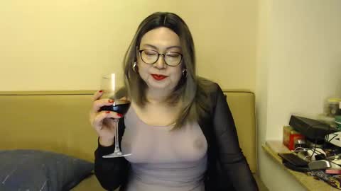 Snapshot of crazychika chatting on 02/25/25, 05:25 Kelly online show from 02/25/25, 05:25