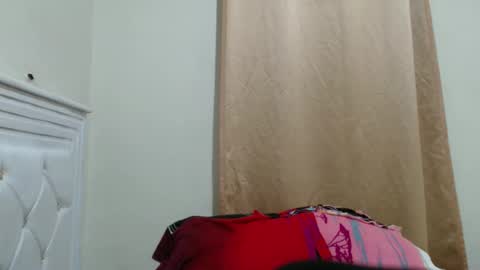 Snapshot of crazyebonie chatting on 10/02/25, 07:43 Ebonie online show from 10/02/25, 07:43